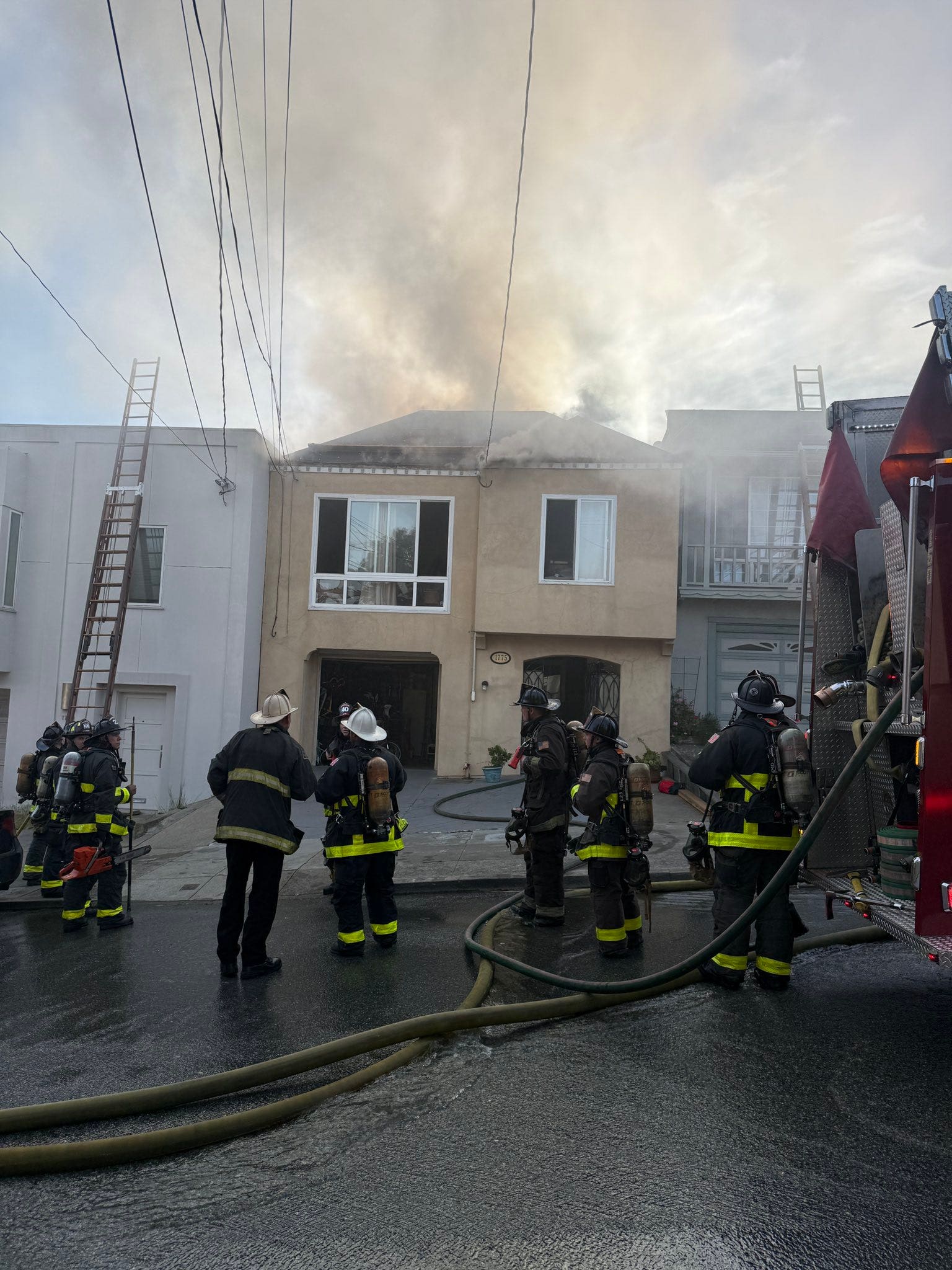 5 displaced from their home after San Francisco Outer Sunset fire