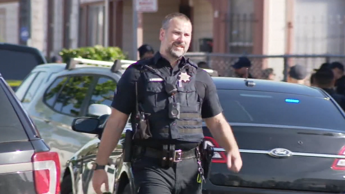 Oakland Police fatally shoot armed man who allegedly pointed gun at residents, officers