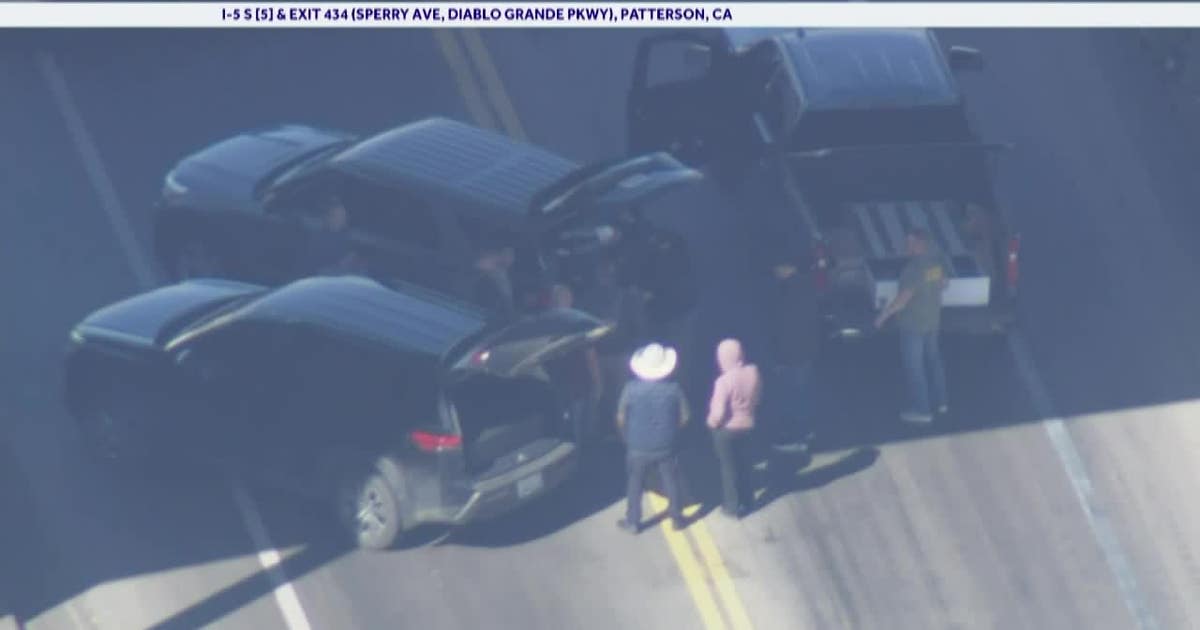 ICE shoots alleged gang member near California's I-5 freeway