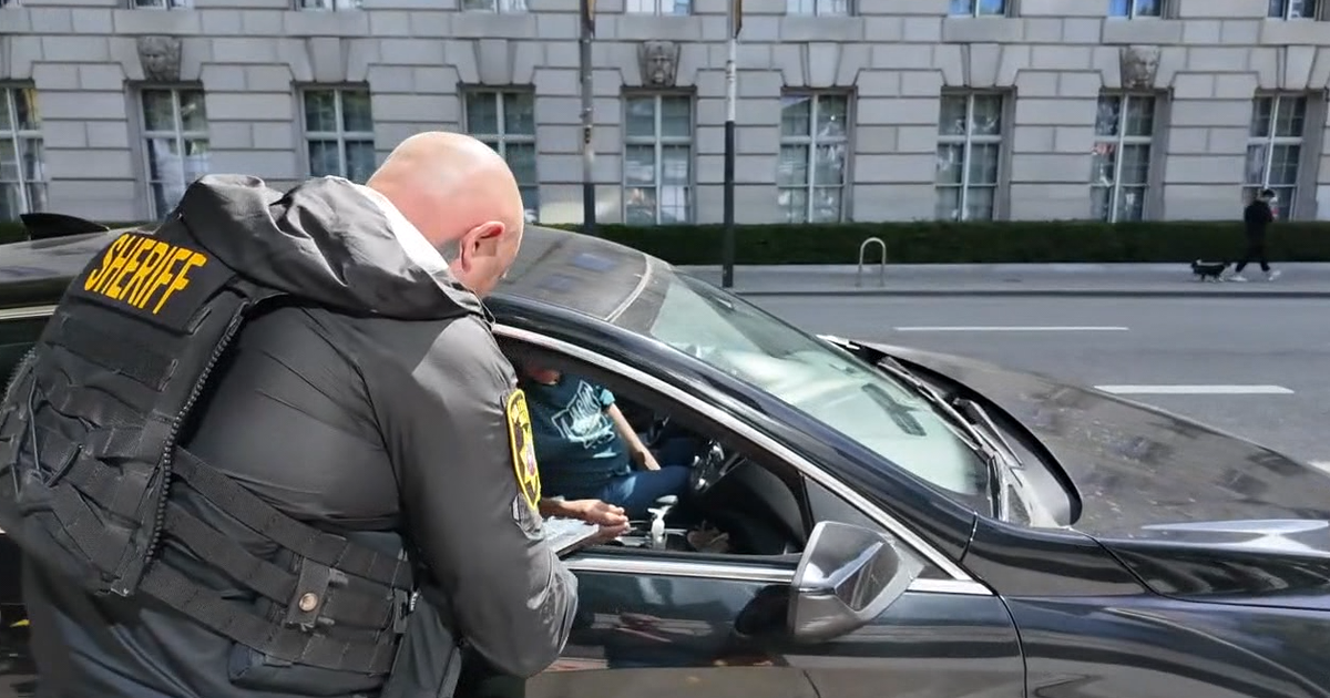 San Francisco deputies target distracted drivers in citywide push