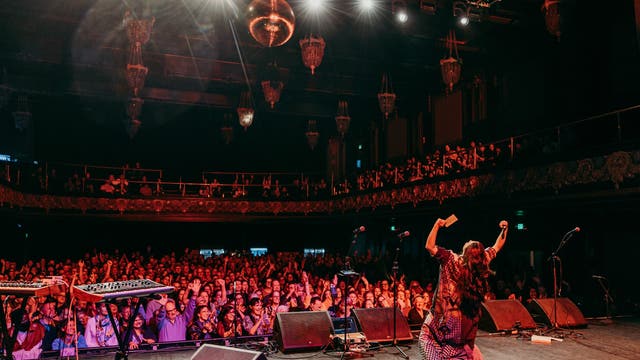 This global music sensation came to the Bay Area and turned a 1300-person crowd into a choir