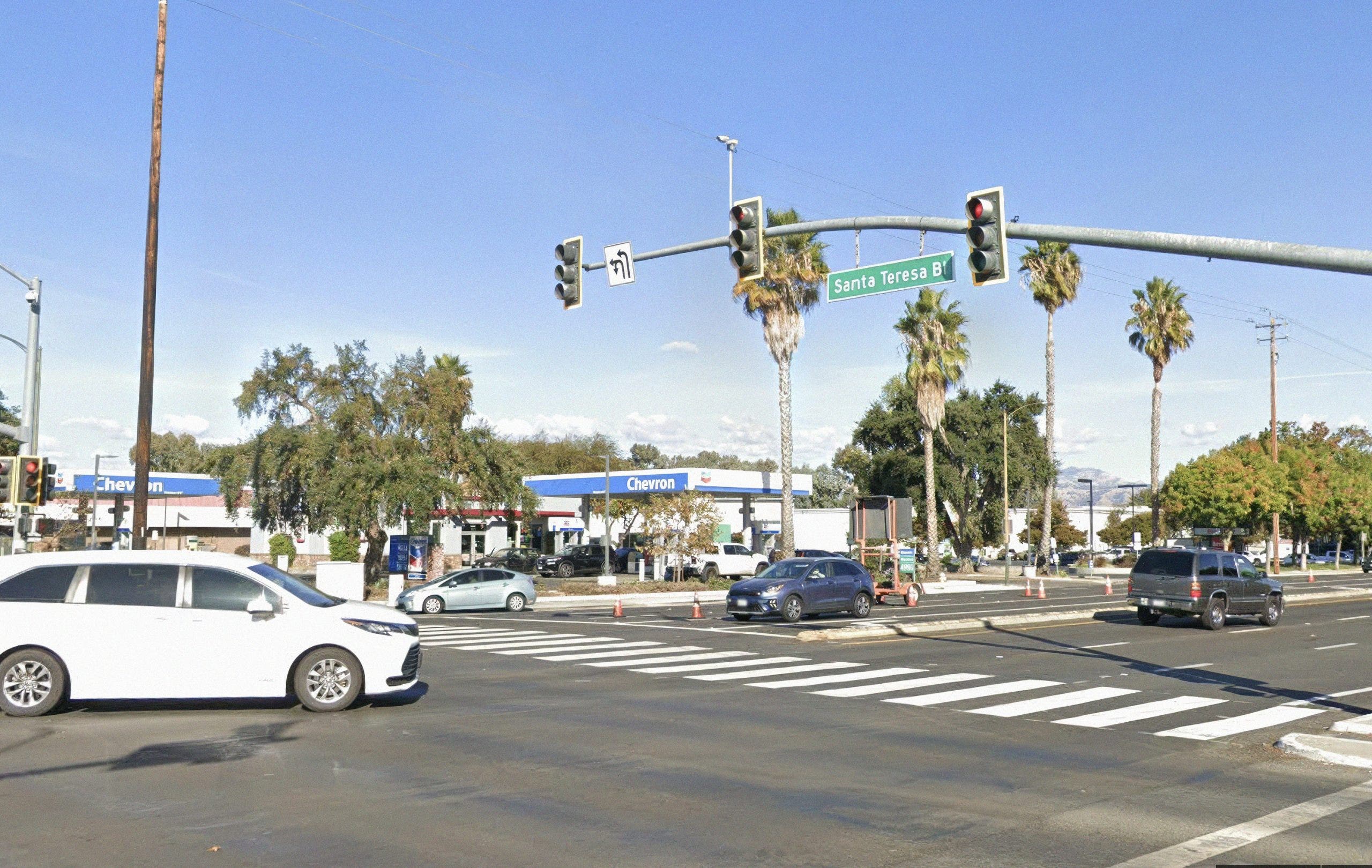 Woman killed in multi-vehicle crash in San Jose