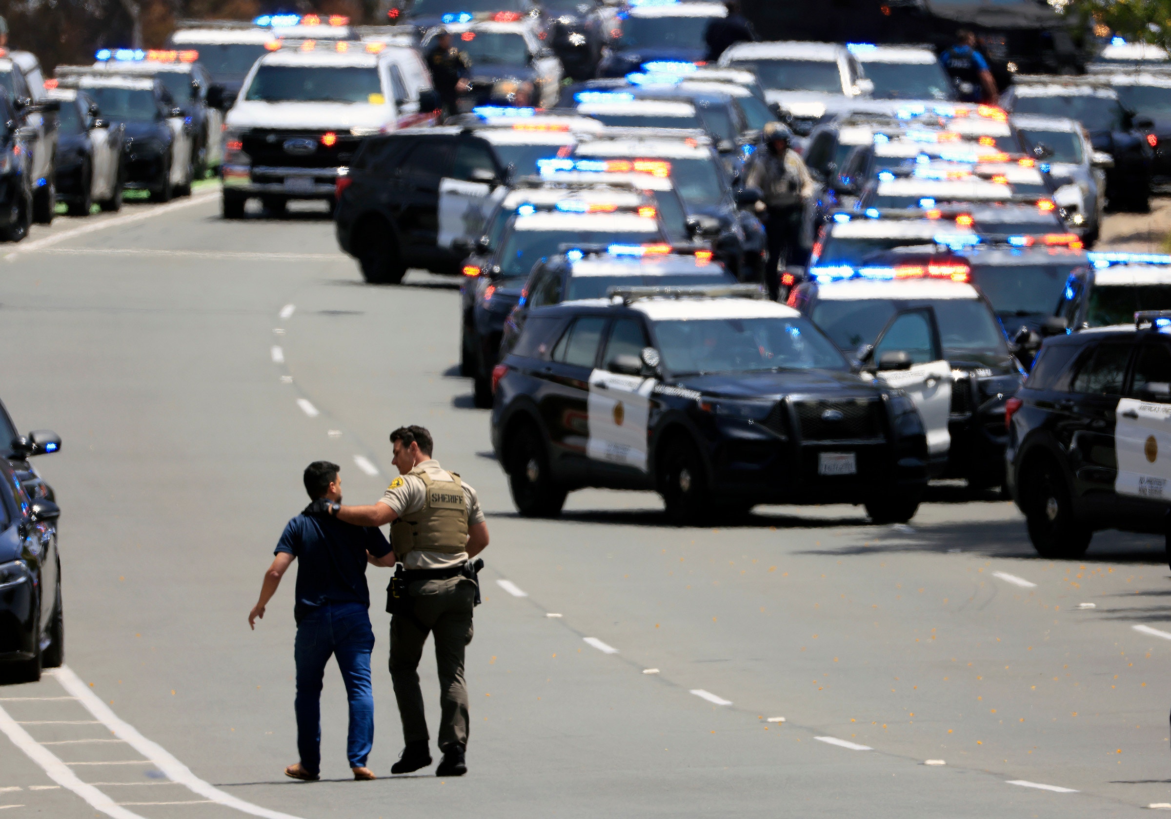 3 victims killed, 2 teen suspects dead in San Diego Islamic center shooting