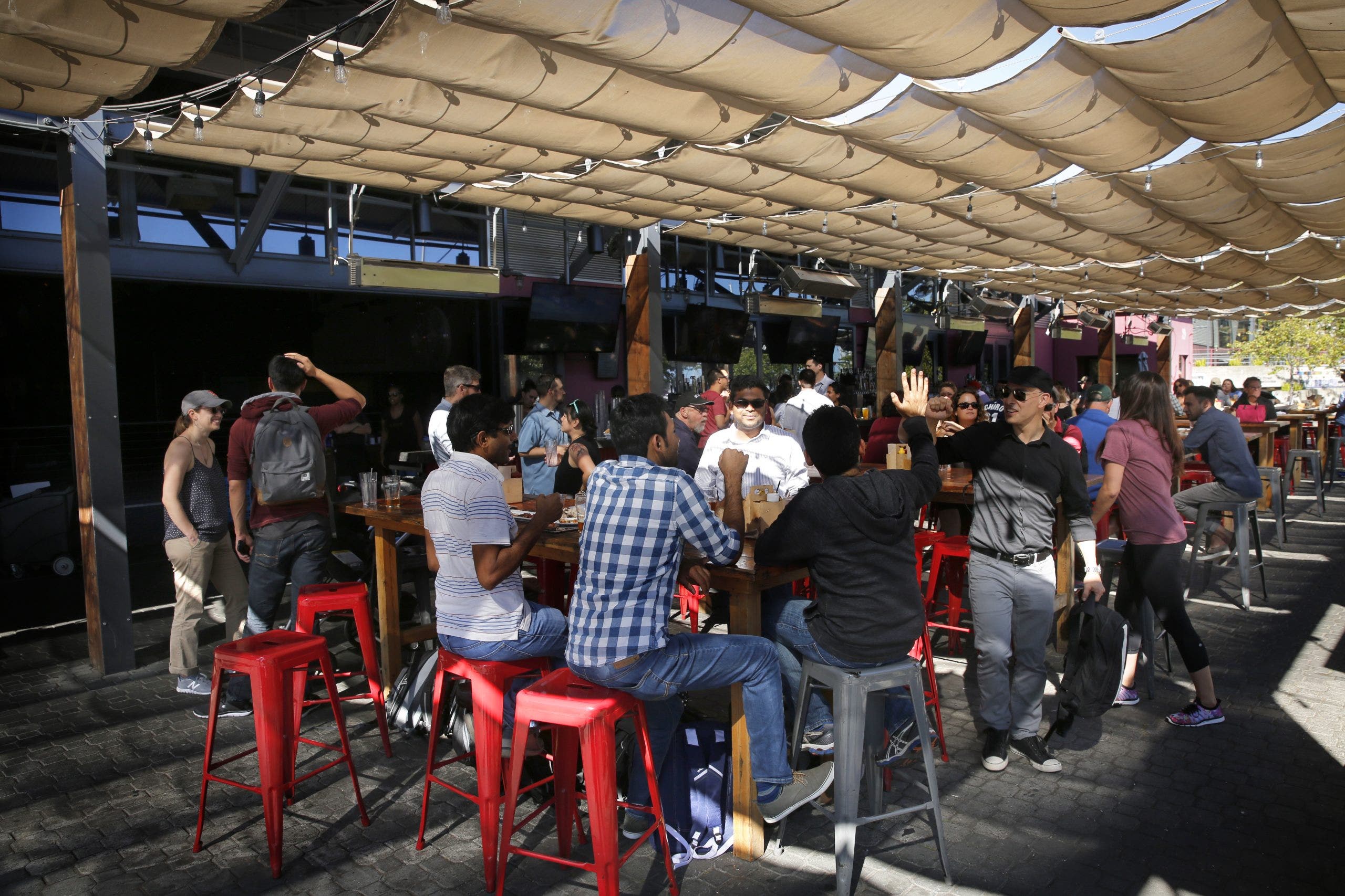 Plank in Oakland's Jack London Square to close after nearly 12 years