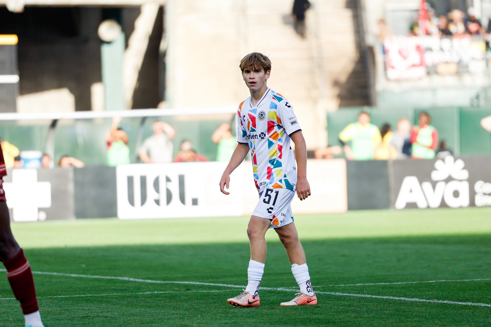 16-year-old Oakland soccer phenom makes his pro debut