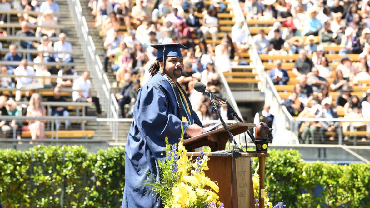 Formerly incarcerated, homeless, at 43, UC Berkeley senior graduates with top honor