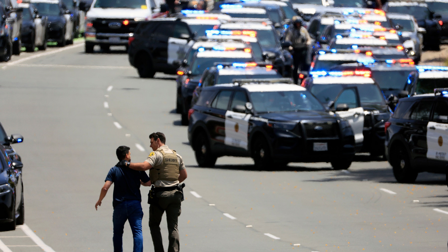 3 victims killed, 2 teen suspects dead in San Diego Islamic center shooting