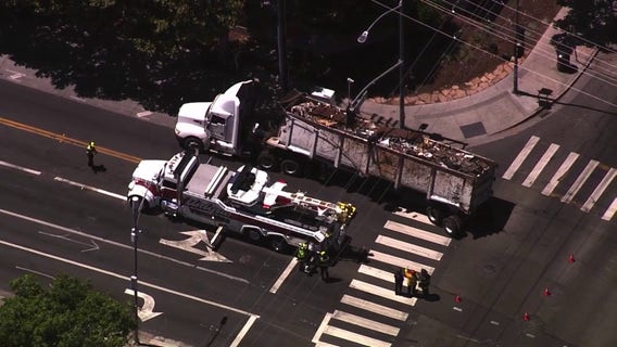 Damaged scrap metal truck shuts down traffic, causes power outage in San Jose