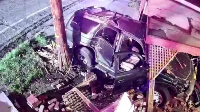 Driver slams into San Jose home, injuring 2 children