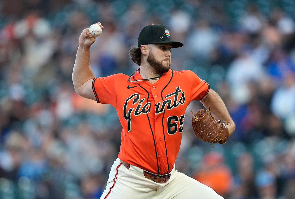 MLB issues warning to Giants players who wrote Bible verses on Pride caps