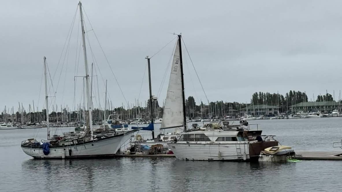 Oakland camp threatened because of rogue boats