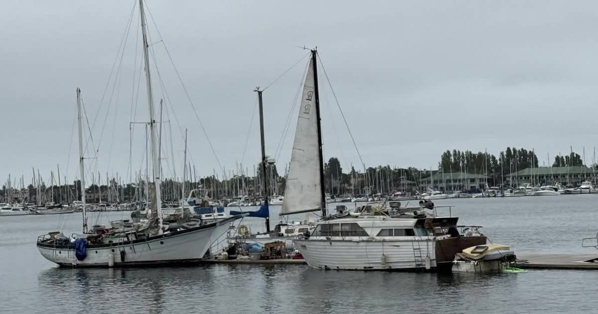Oakland camp threatened because of rogue boats