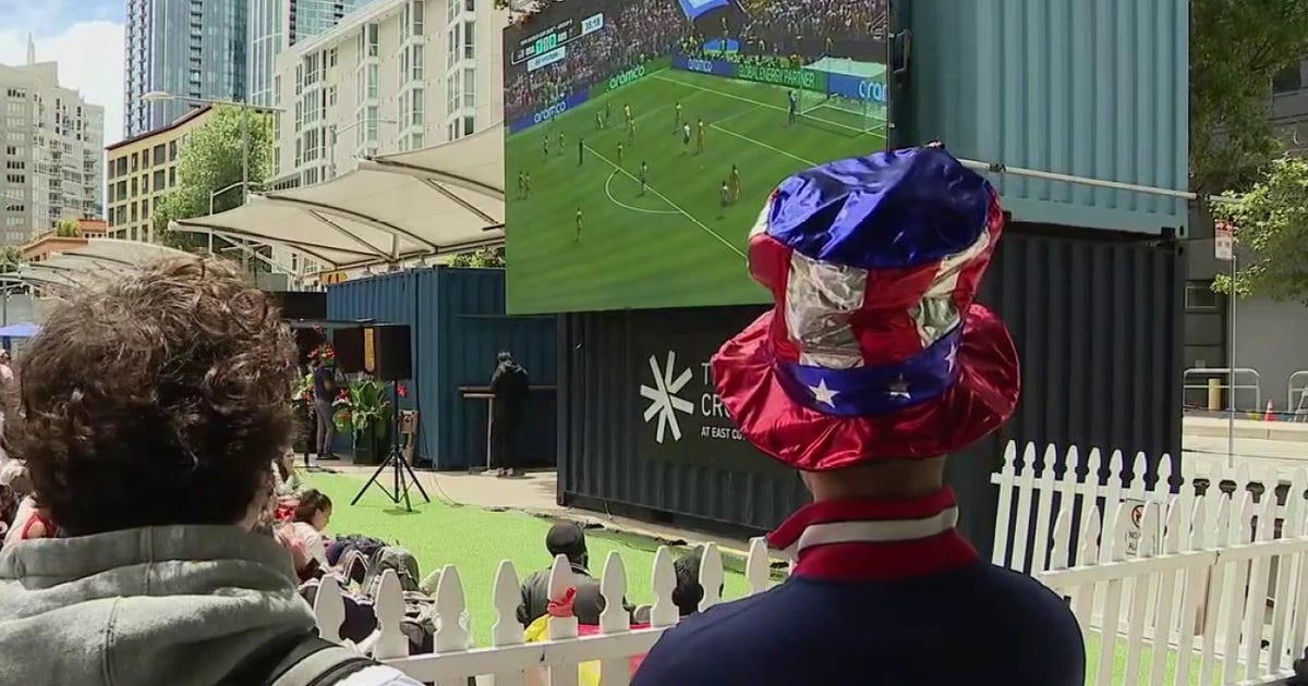 US advances to knockout round after 2-0 win over Australia