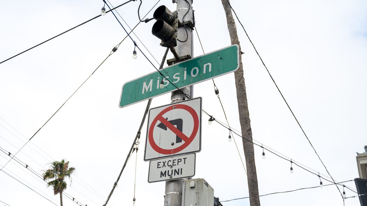 Excelsior Neighborhood celebrates completion of road safety improvement project