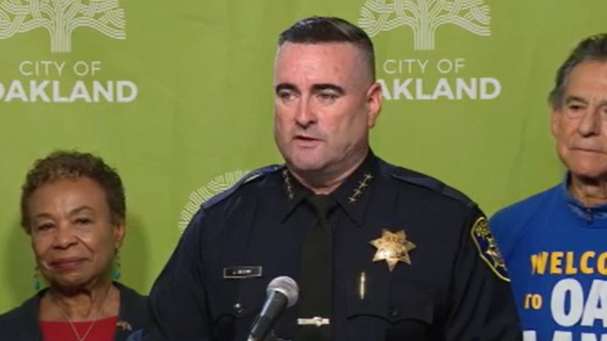 Oakland mayor names new police chief James Beere