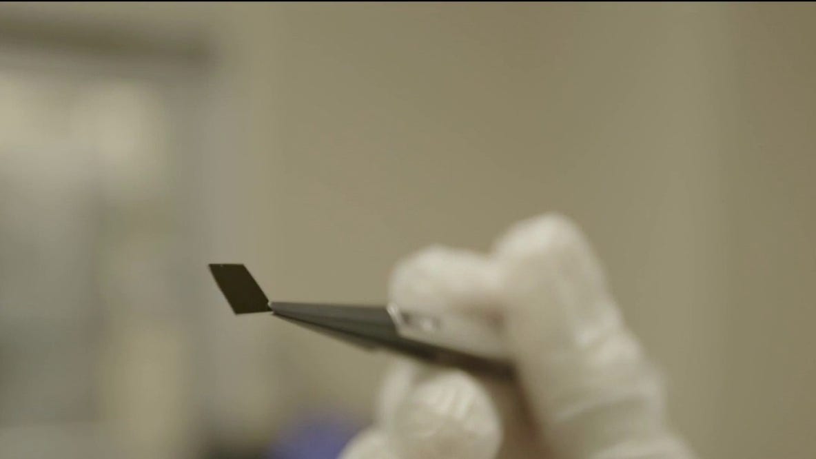 Tiny Stanford-invented chip helps blind patients read again