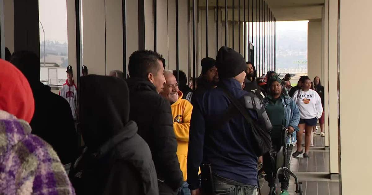 'We need our money': EDD applicants line up overnight at Oakland office as delays persist