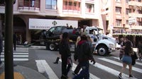 Driver hits pole, 2 pedestrians in San Francisco