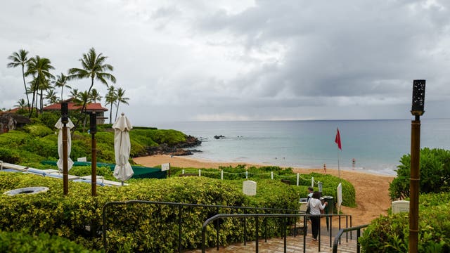 Heading to Hawaii this weekend? Tropical storm could dampen your travel plans