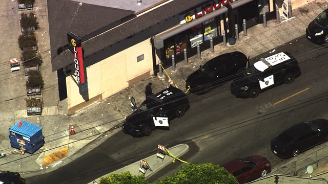 East Oakland shooting leaves 1 person dead, police say