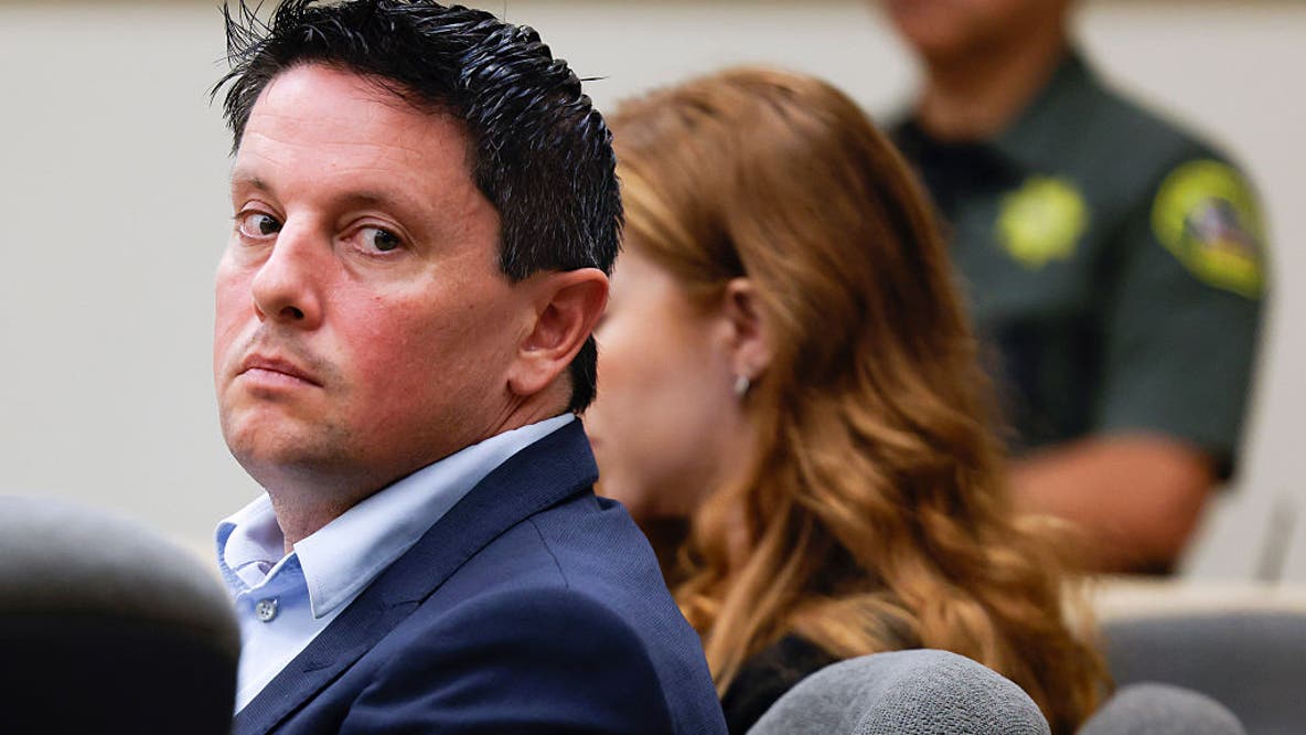Jury deliberates civil case against ex-Windsor mayor Dominic Foppoli accused of sexual abuse