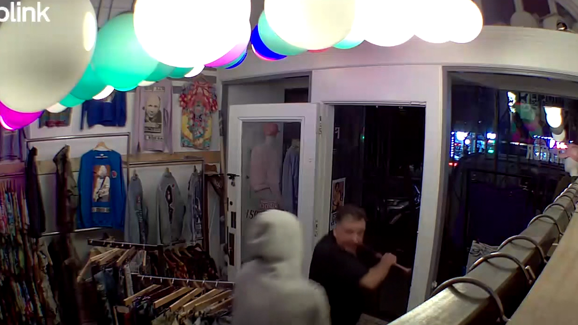 San Francisco bar owner accused of attacking man with baseball bat after parking dispute