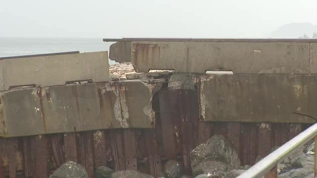 Crews begin to repair crumbling Pacifica Pier
