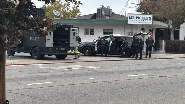 Livermore police responding to possibly armed suspect barricaded in business