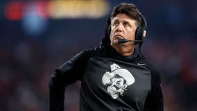 Oklahoma State's Mike Gundy gets testy with reporter after bowl loss: 'Don't be an a--'