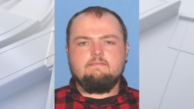 Man gets life sentence for killing 8 members of Ohio family