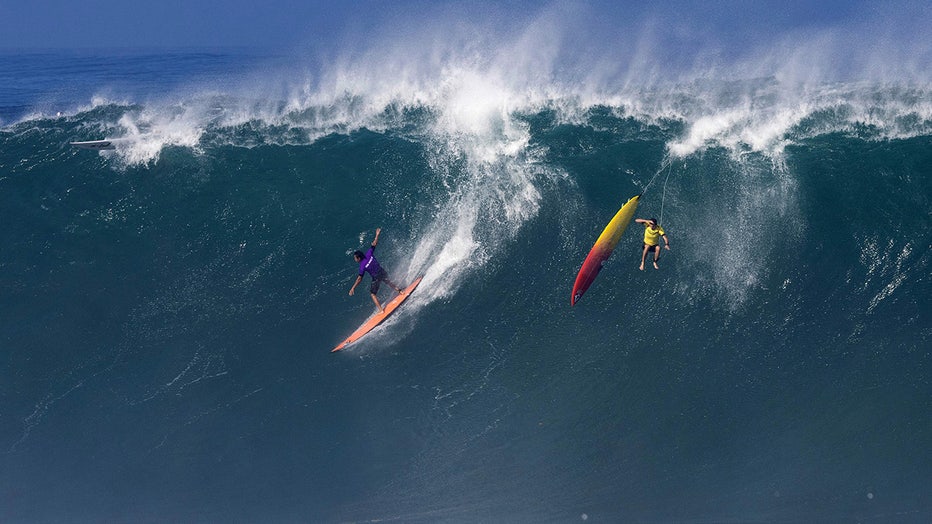 Waimea bay deals big waves