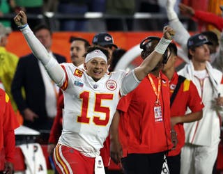 Mahomes breaks MVP Super Bowl curse, Chiefs beat Eagles 38-35