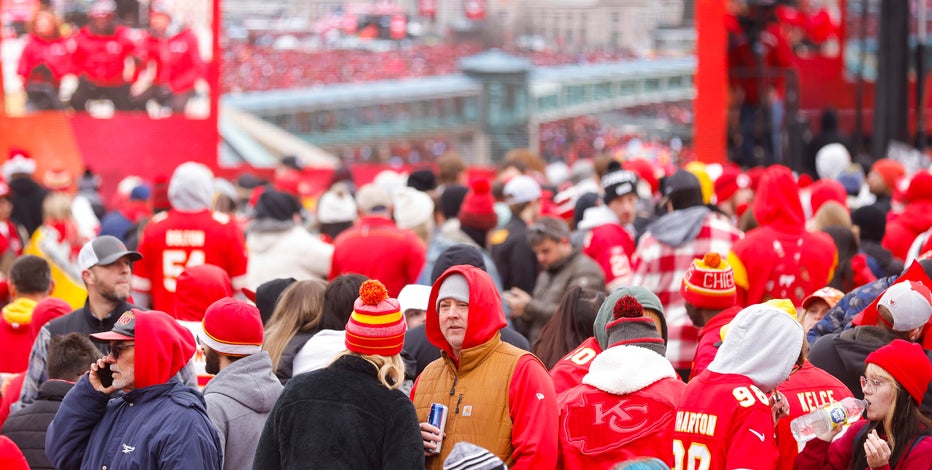 WATCH LIVE - 2023 Chiefs parade: Super Bowl champions Kansas City celebrate  victory with parade 