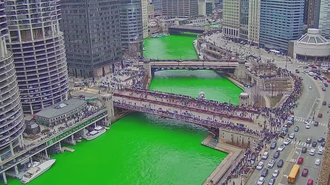 Time-lapse: Watch the dyeing of the Chicago River for St. Patrick's Day -  The Washington Post