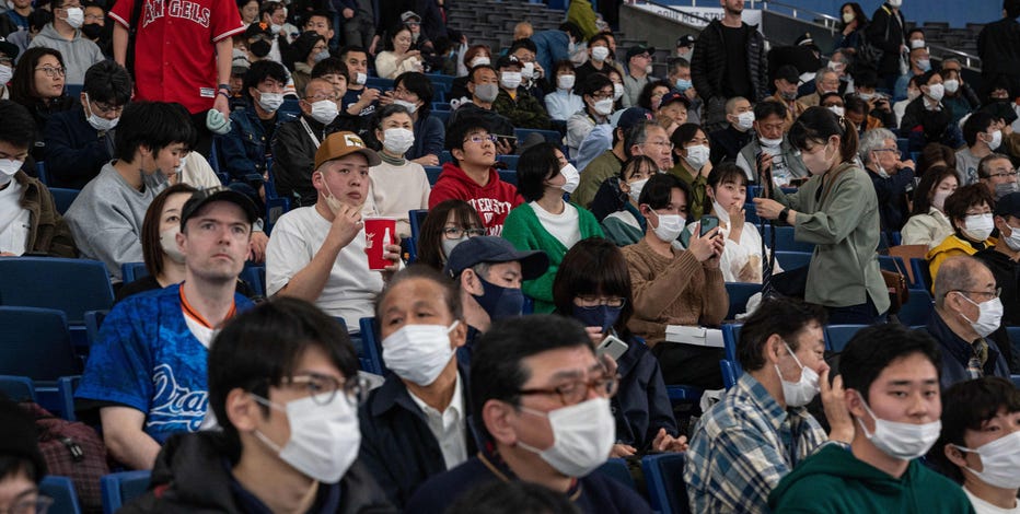 World Baseball Classic in Japan to still feature masks