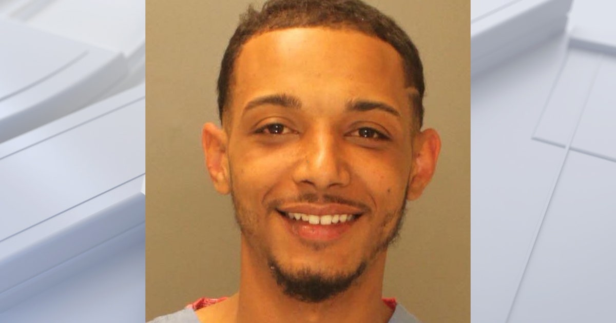 Police: Man strips naked after leading chase with stolen school bus ...