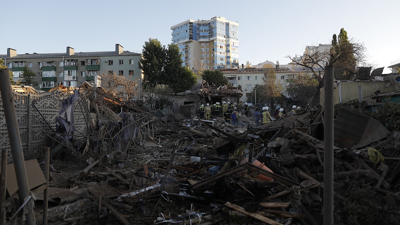 Russia's Air Force Accidentally Bombs Own City Of Belgorod Near Ukraine ...