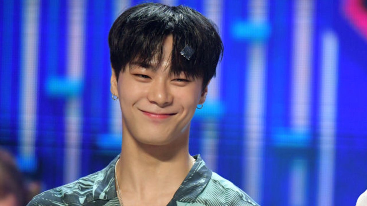 CHA EUNWOO SMILE TO CLEANSE YOUR SOUL