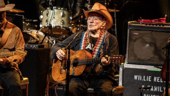 Hollywood celebrates Willie Nelson with 90th birthday concert