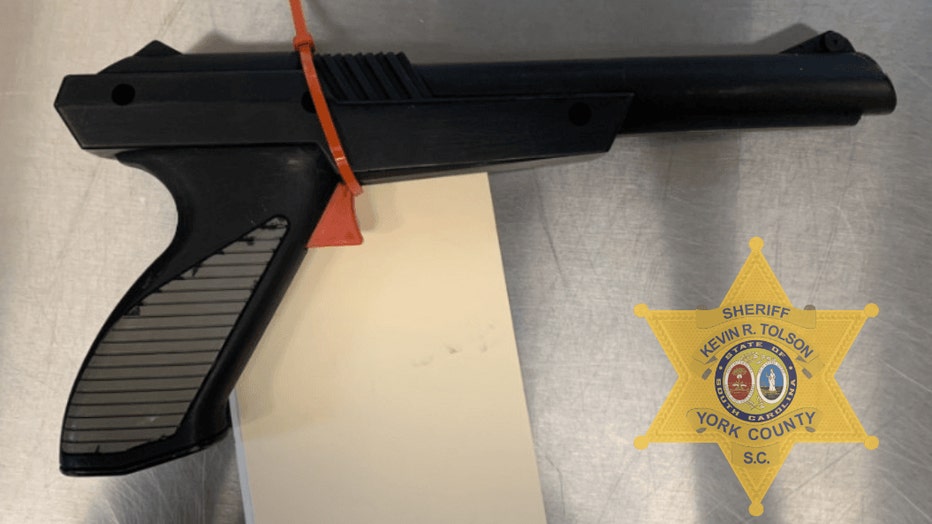 The spray-painted Nintendo game pistol used in the robbery, authorities say (Credit: York County Sheriffs Office)