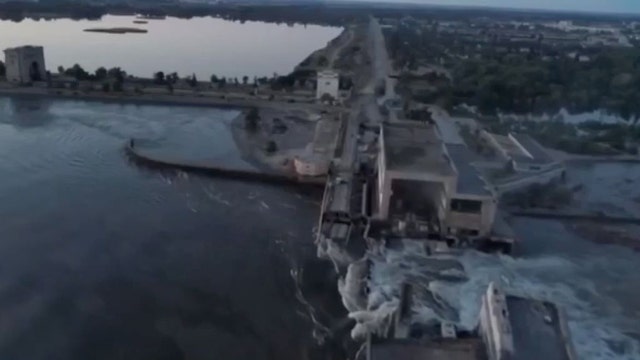 Collapse of major dam in Ukraine triggers emergency as Moscow, Kyiv blame each other