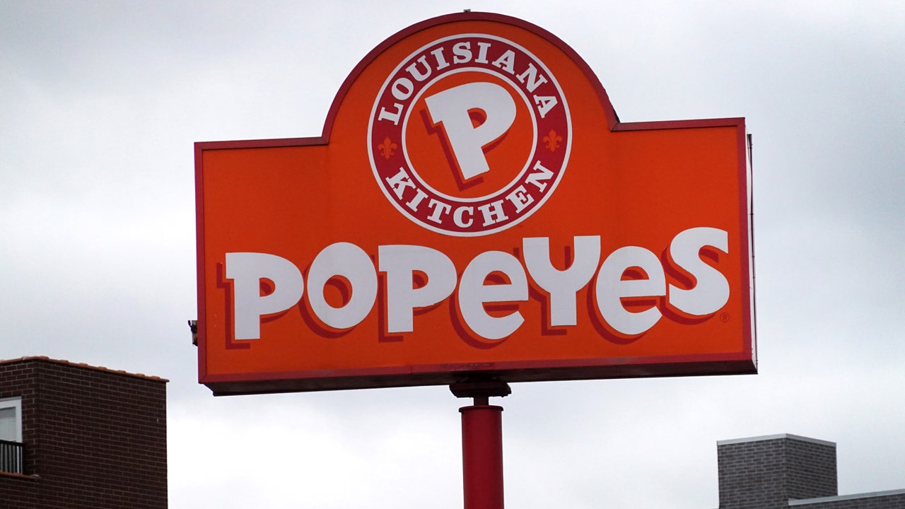 Popeyes is now offering 'girl dinner.' Here's what's included