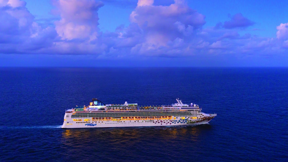 Hallmark Cruises 2024 Gabey Shelia