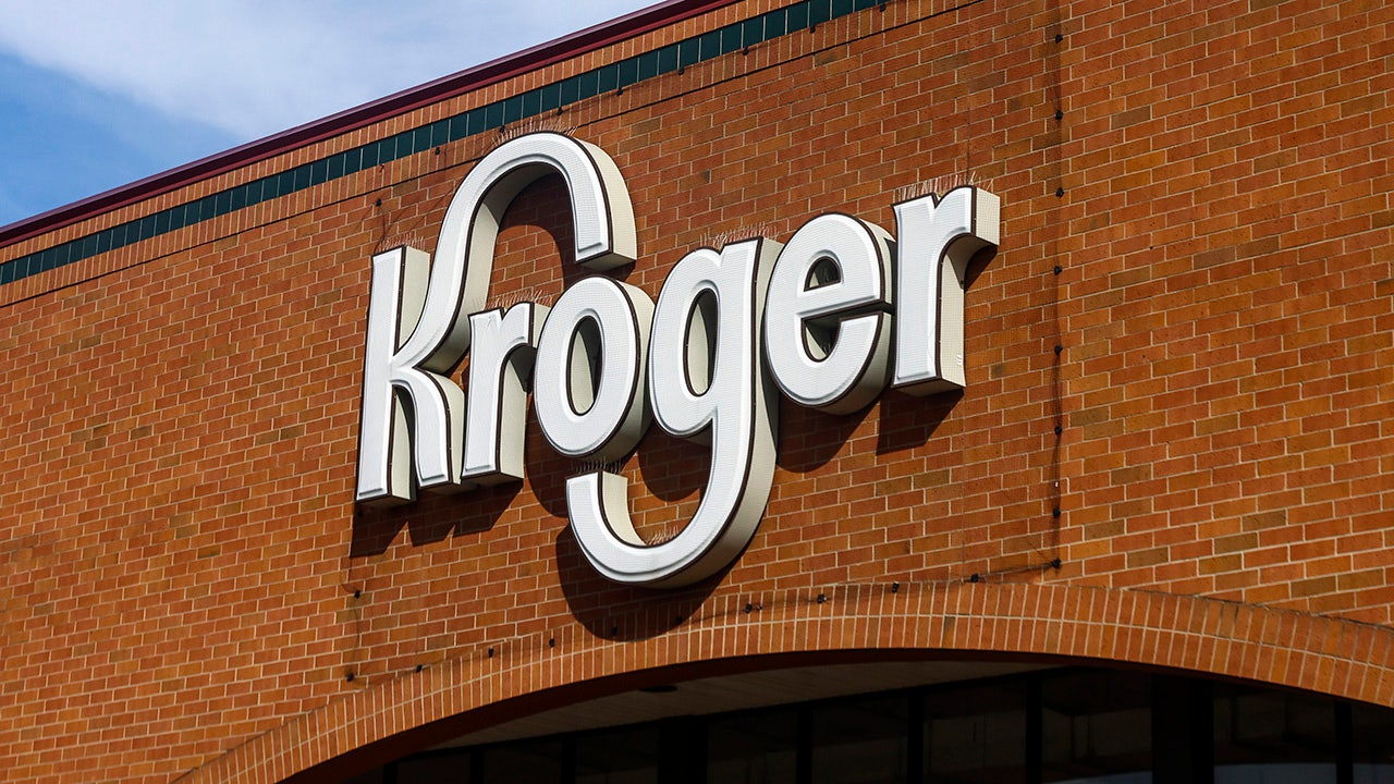 Here's Where Kroger And Albertsons Are Selling Stores Ahead Of Their ...