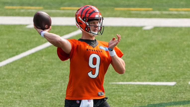 Bengals pick up Joe Burrow's fifth-year option on contract