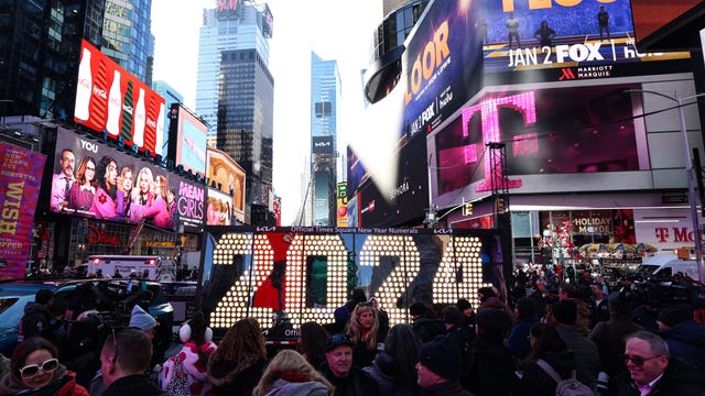 New Year's Eve parties inside Times Square carry hefty price tag, over $12K to ring in 2024