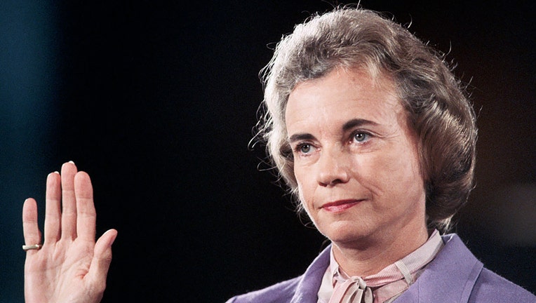 1981: Sandra Day O'Connor being sworn in. (Photo by © Wally McNamee/CORBIS/Corbis via Getty Images)