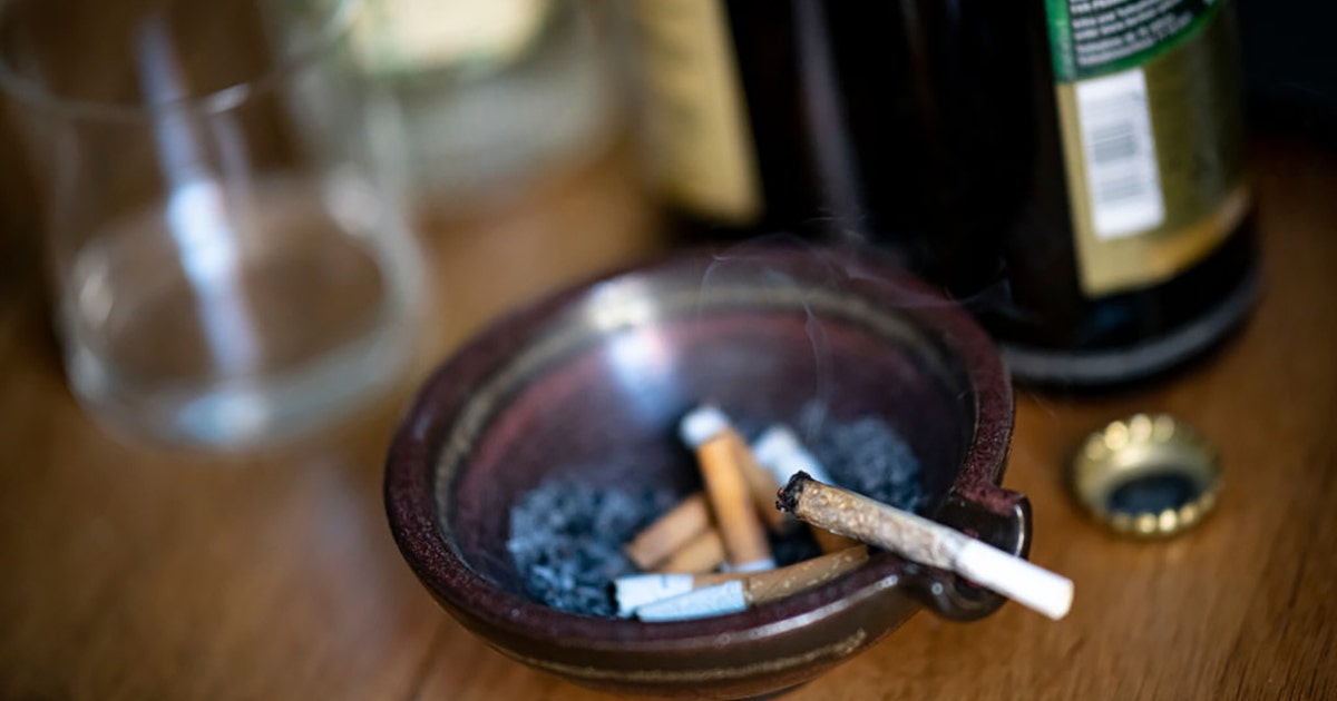 filtered and unfiltered cigarettes difference Who Made That Cigarette Filter?