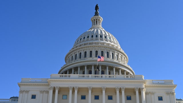 Poll: Record-high 62% of Americans say government has too much power