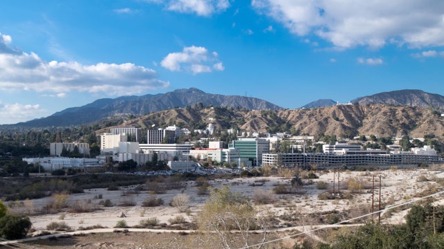 NASA Jet Propulsion Laboratory in California to lay off 530 workers because of lack of funding